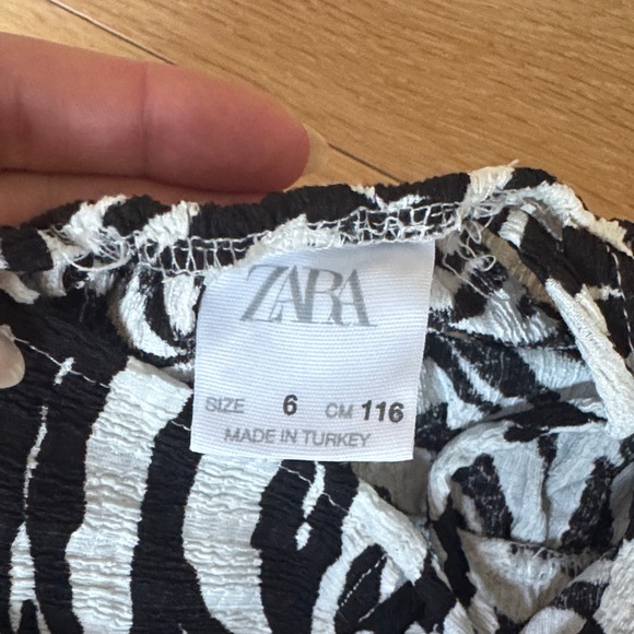 Zara Kids Black and White Zebra Print Jumpsuit - Picture 3 of 8